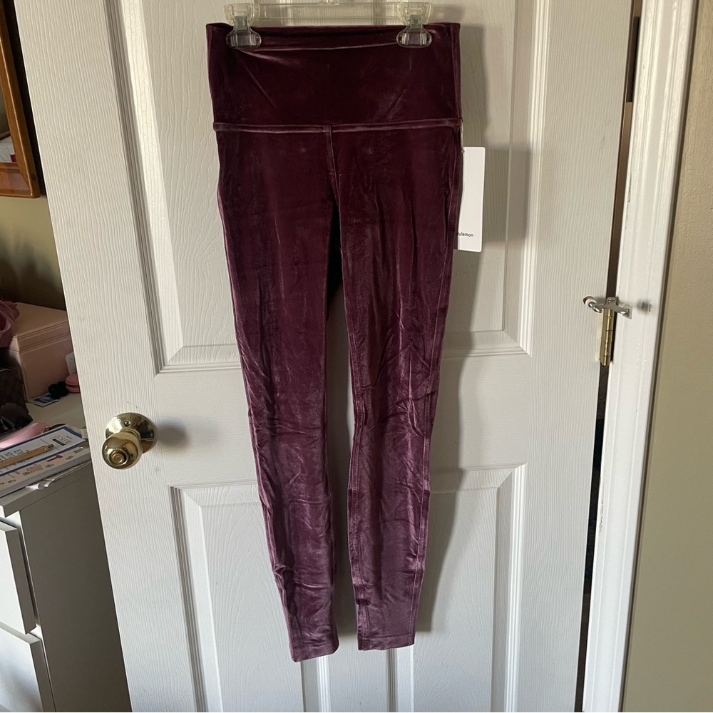Lululemon Wunder Lounge HR